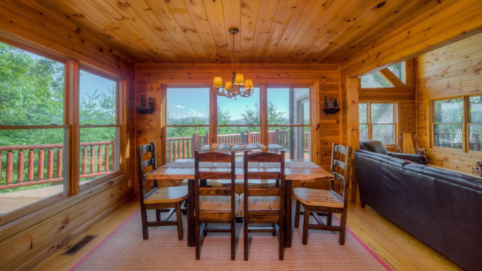 Pinecrest Lodge - Views In Aska Adventure Area Blue Ridge Exterior photo
